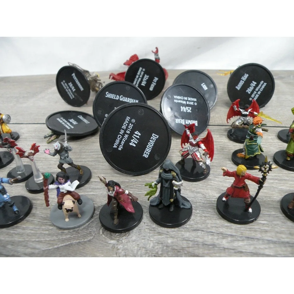Dungeons & Dragons Icons of the Realms Miniatures Lot 30+ Figures D&D Pathfinder